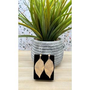 New With Boutique Tags Textured & Wavy Gold Leaf 2" Stud Earrings